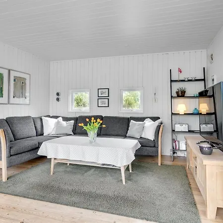 בית נופש Fredrikka - 3-9km From The Sea By Interhome *